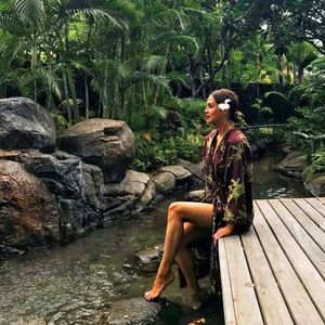 Floral kimono robe Four Seasons